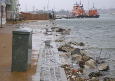 Tidal water overtopping the sea wall at Lifeboat Quay, 2008