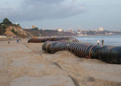 Sinkerline brought ashore - flexible riser pipe section